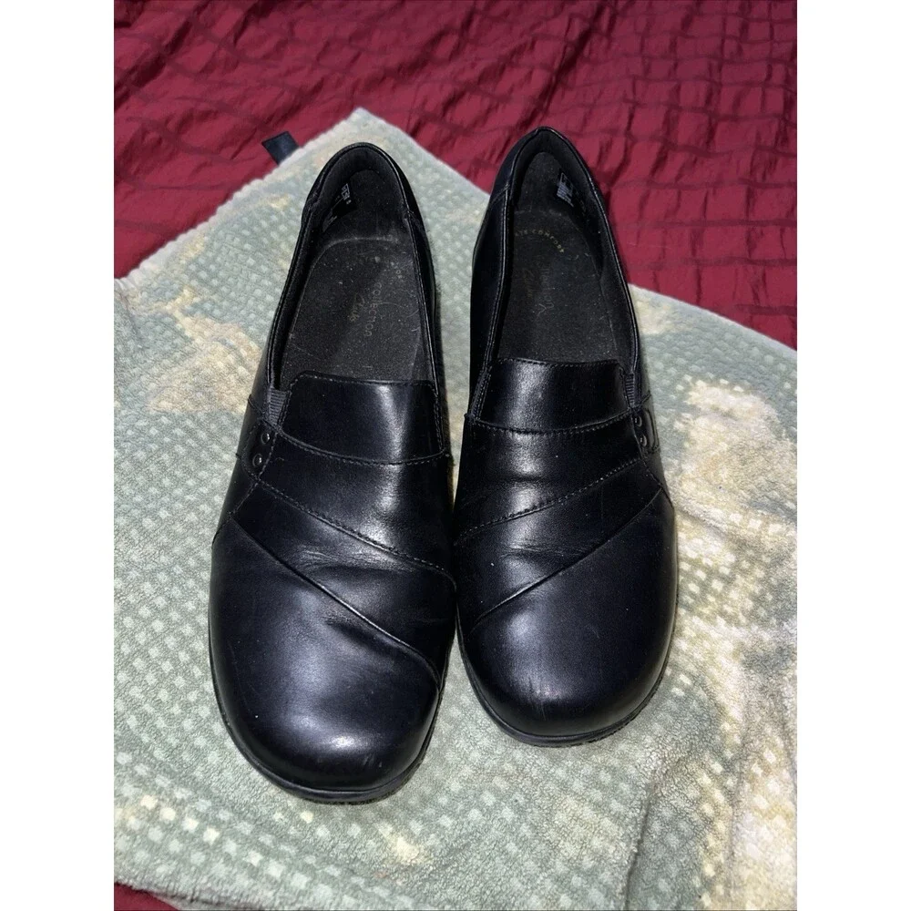 Clarks Shoes Womens Size 10 Black Leather Slip On Comfort Loafers 260629093100